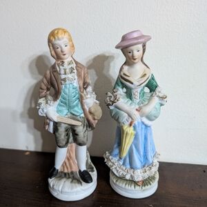Vintage Hand-Painted Porcelain Figurines : Colonial Man & Woman Set Victorian